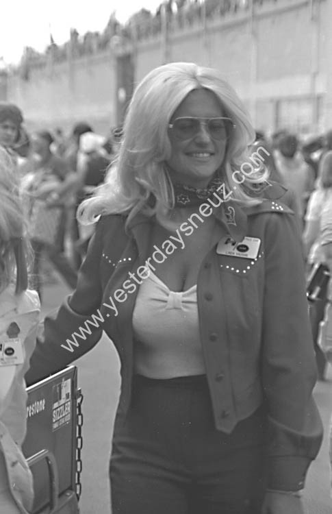 Linda_Vaughn