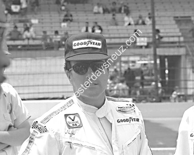 AJ Foyt 11
