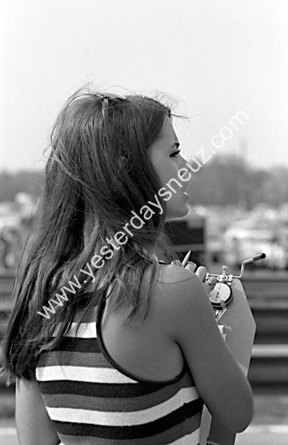 Girl 16