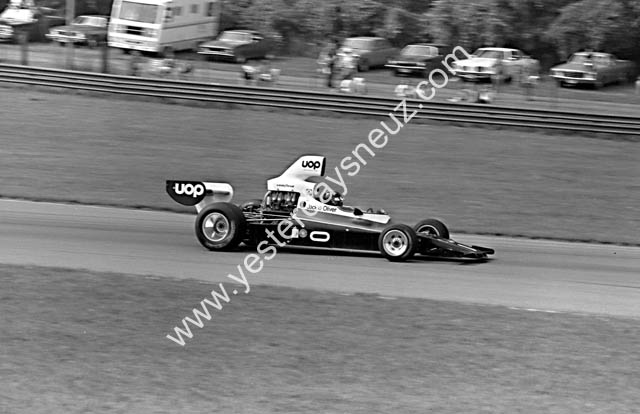 Jackie Oliver 3