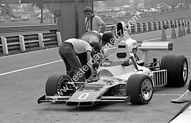 Jackie Oliver 7