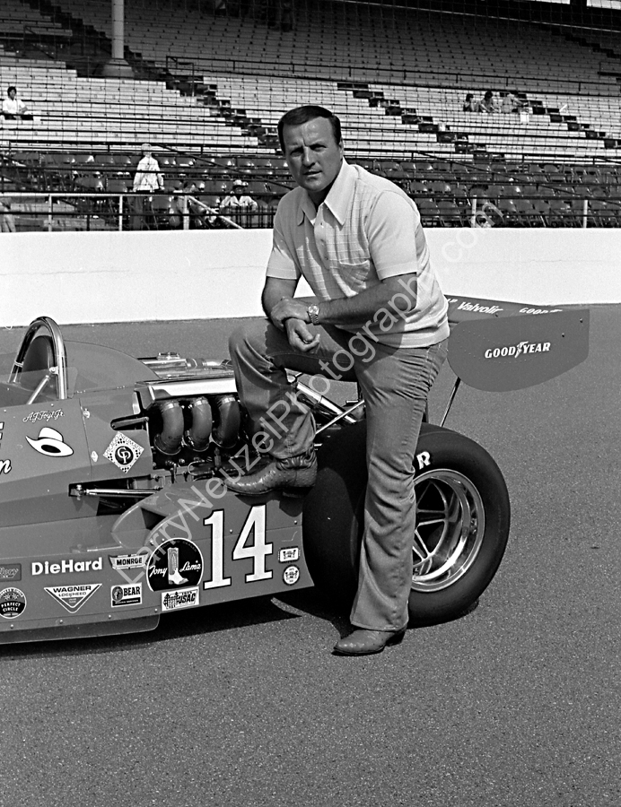 A.J.Foyt 16