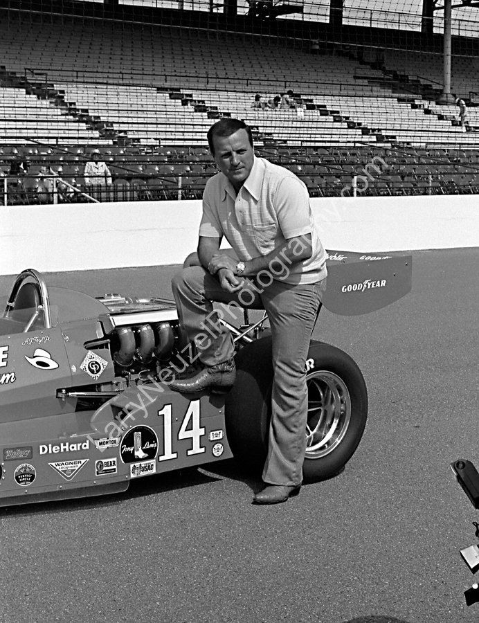 A.J.Foyt 17