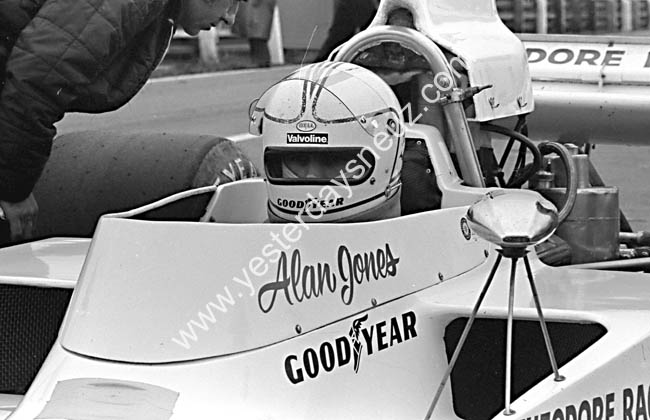 Alan Jones 11