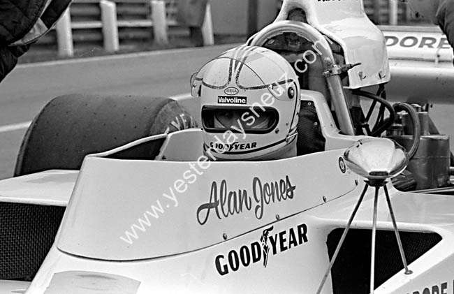 Alan Jones 12