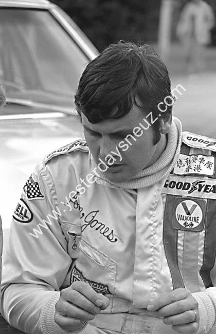 Alan Jones 13