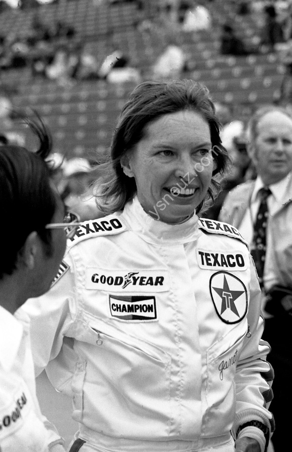 Janet_Guthrie 4
