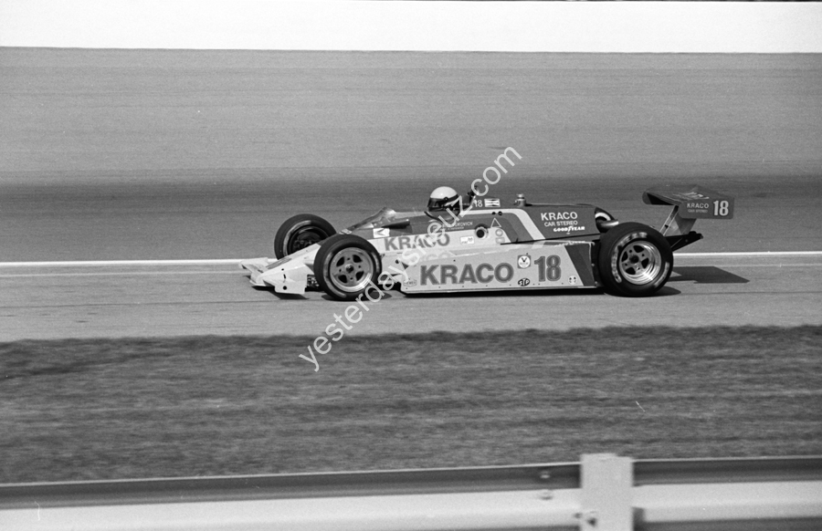 Bill_Vukovich3