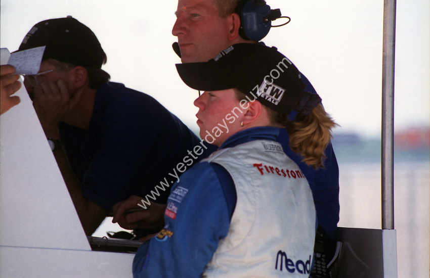 Sarah_fisher6_7_2
