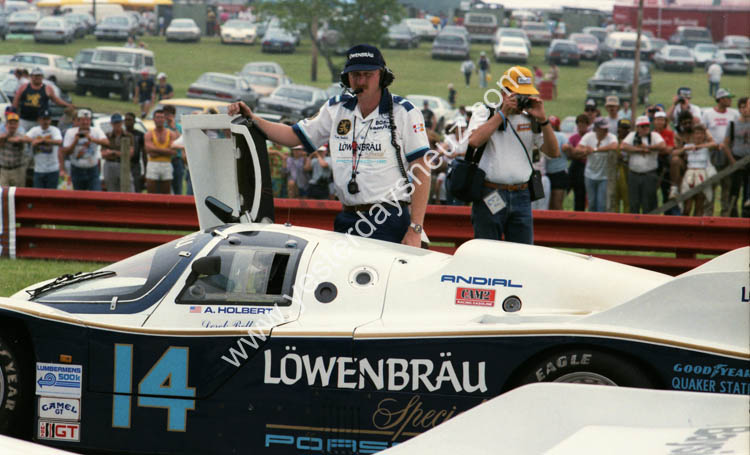 Al Holbert_Derek Bell 18