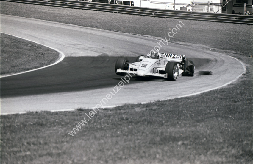 Rick_Mears_Flat_Tire