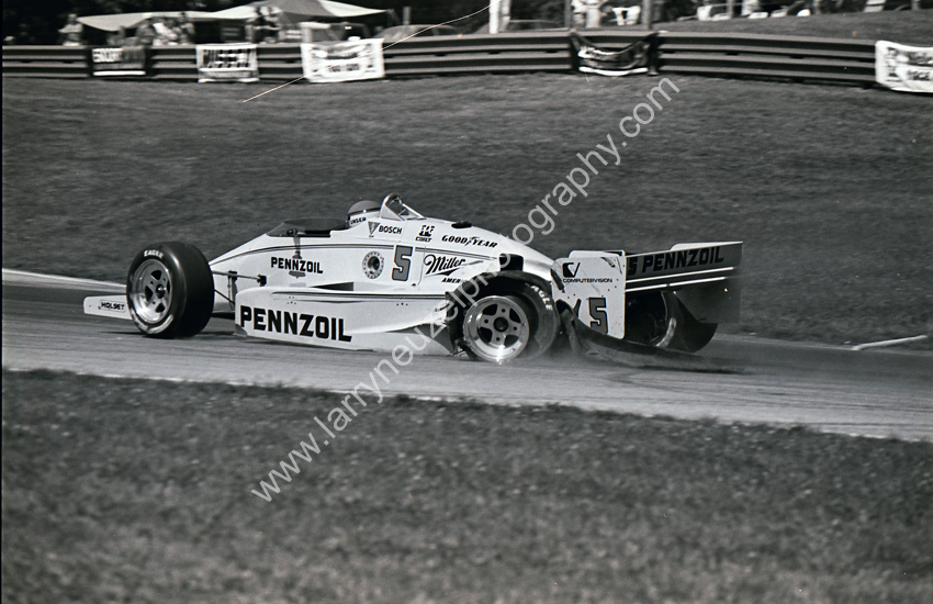 Rick_Mears_Flat_Tire3