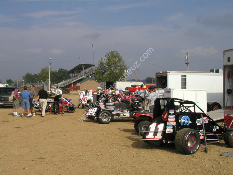 USAC Midgets 8-18-05 003