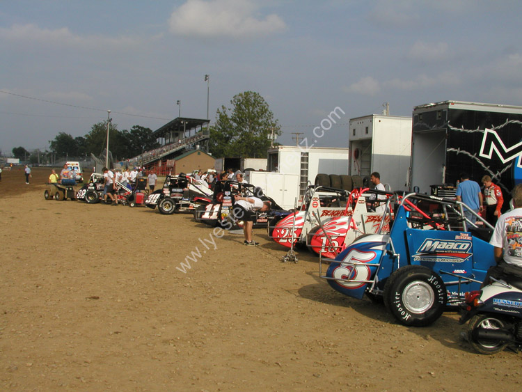 USAC Midgets 8-18-05 025