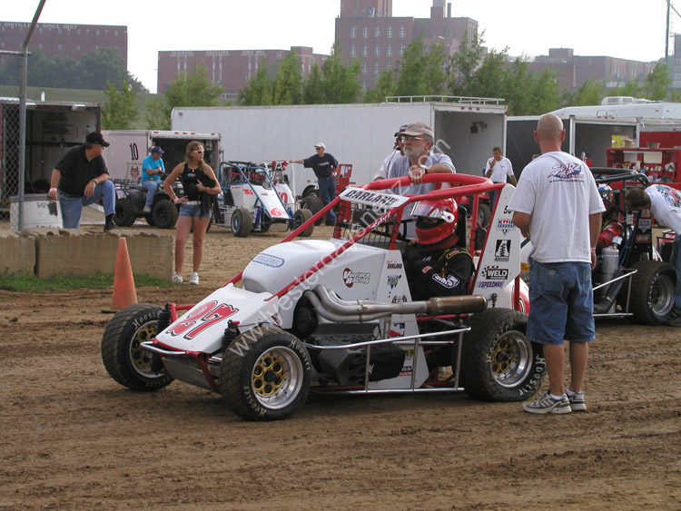 USAC Midgets 8-18-05 038