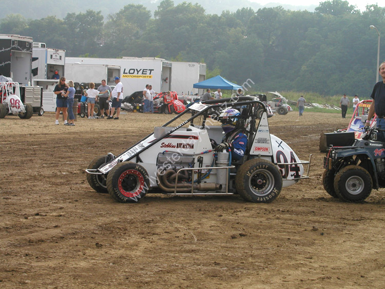 USAC Midgets 8-18-05 040