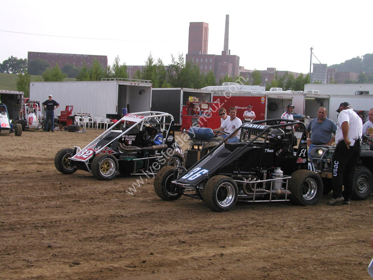 USAC Midgets 8-18-05 041