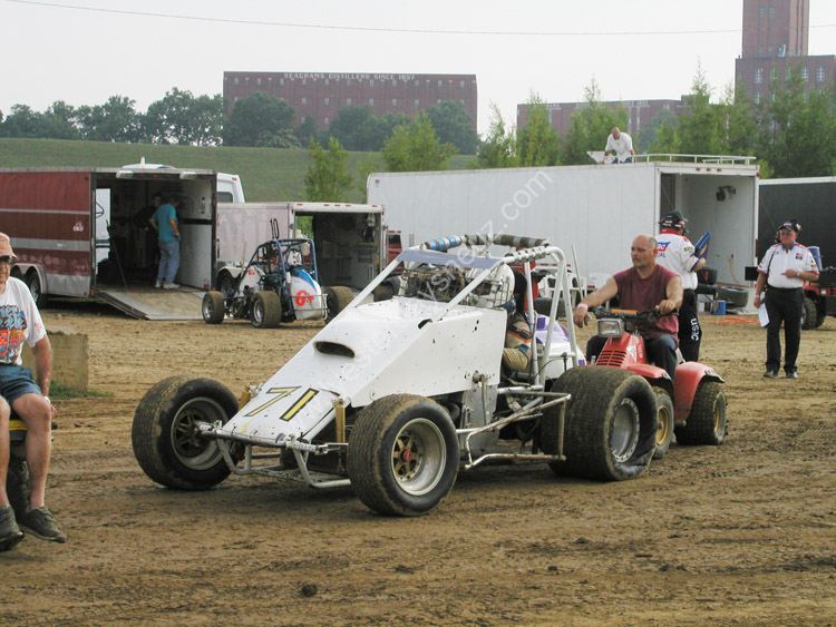 USAC Midgets 8-18-05 080