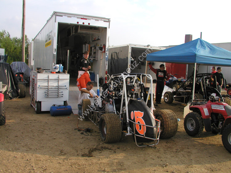 USAC Midgets 8-18-05 094