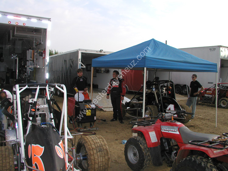 USAC Midgets 8-18-05 095