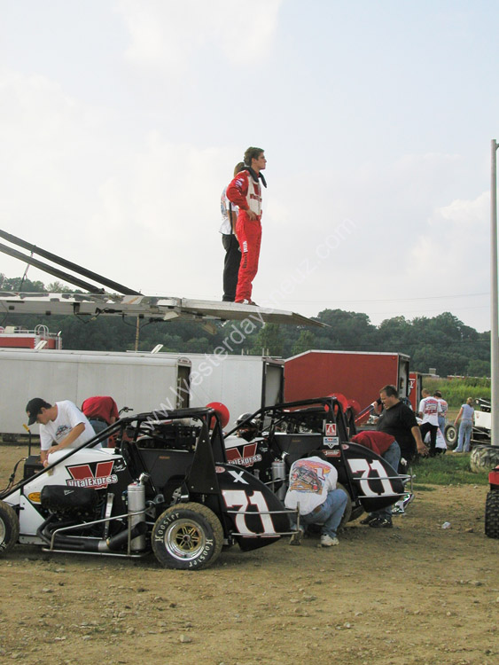 USAC Midgets 8-18-05 099