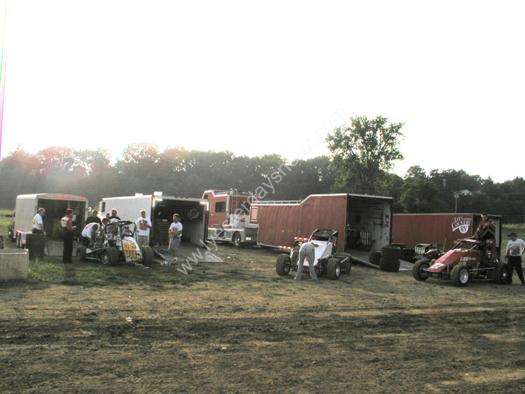 USAC Midgets 8-18-05 104