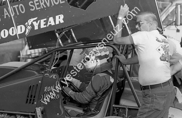 P52487-50 Ron Milton