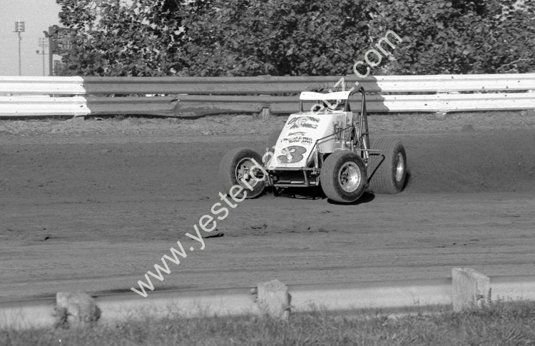 TH100496-03 Kevin Thomas
