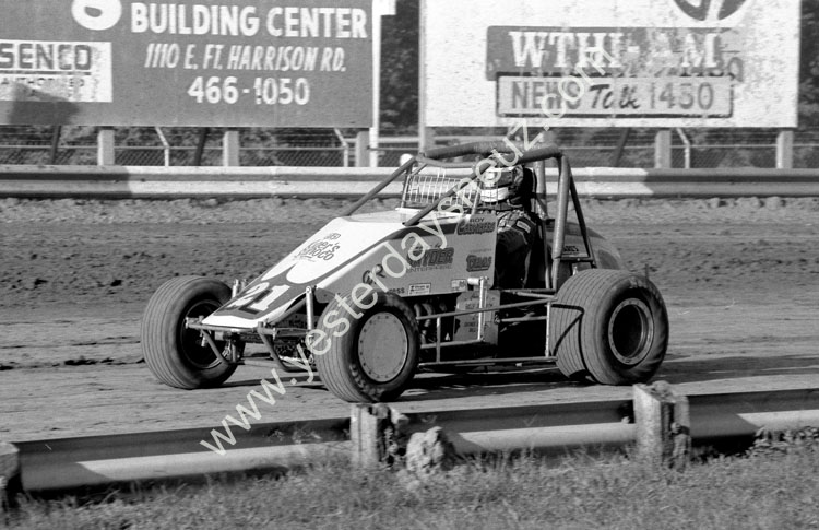 TH100496-38 Roy Caruthers