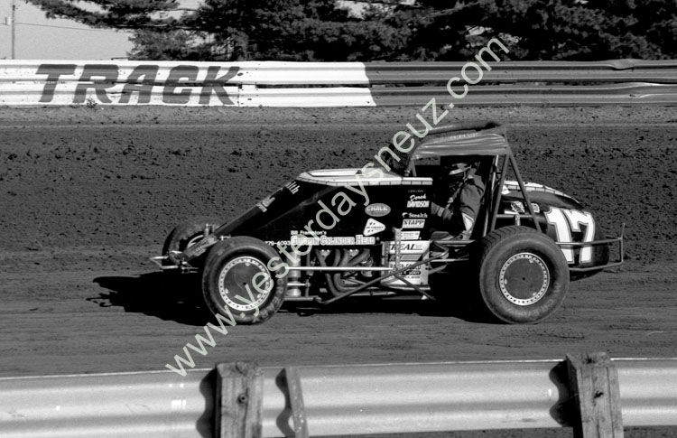 TH100496-60 Derek Davidson
